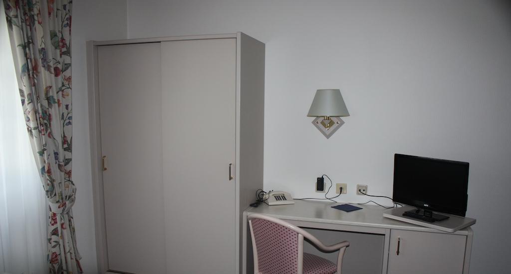 Hotel Am Stadthaus Garni Lohmar Room photo
